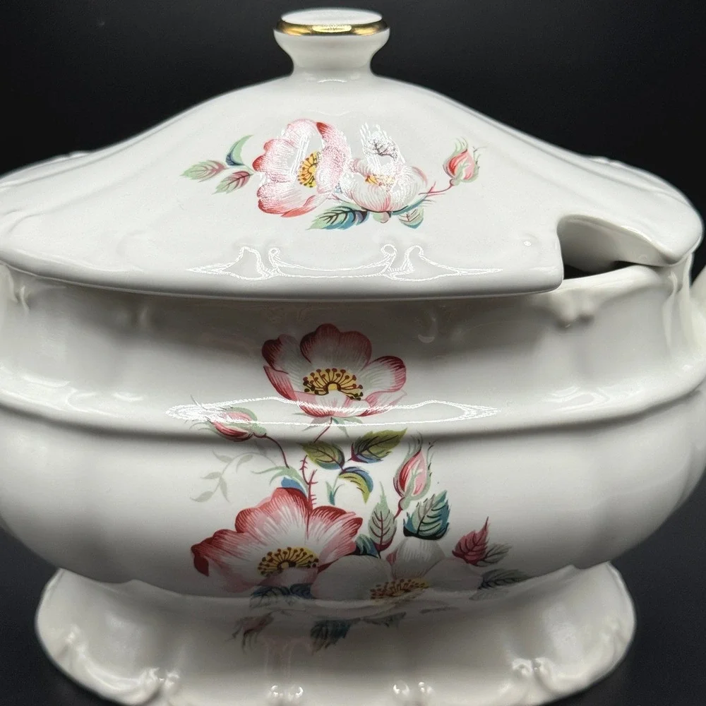 House of Webster Briar Rose Soup Tureen with Lid Cottage Gold Trim White Ceramic